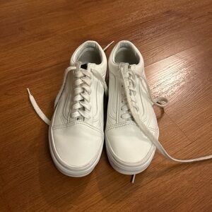 Classic White Vans Women Sneakers